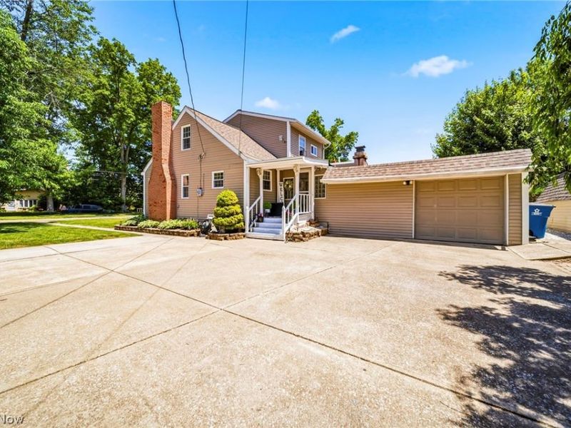 34212 Roberts Road , Eastlake, OH 44095 Photo 3