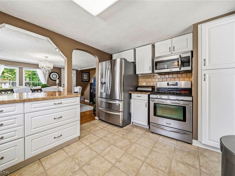 34212 Roberts Road , Eastlake, OH 44095 Photo 6