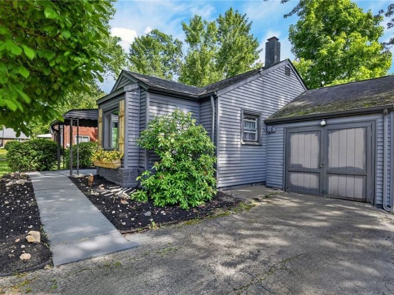 555 Secrist Lane, Girard, OH 44420 Photo 6