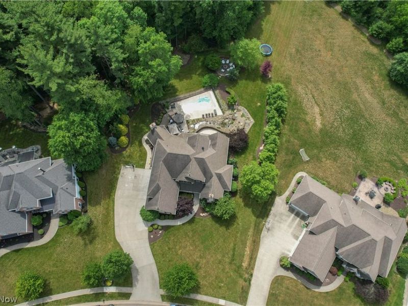 8598 Regency Drive NW, Massillon, OH 44646 Photo 5