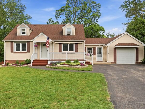27 Pleasant View Drive , North Chili, NY 14514