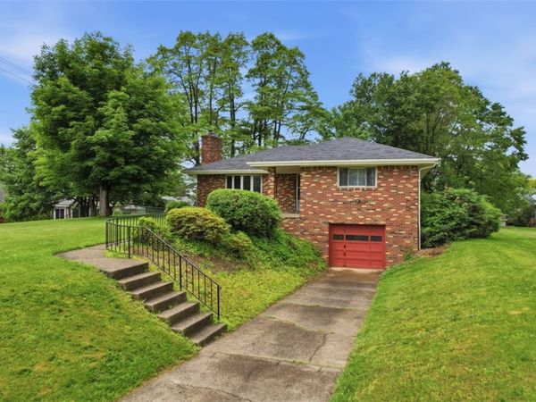 16 Robin Rd , Mc Kees Rocks, PA 15136