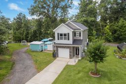 600 Newberry Drive  photo 4