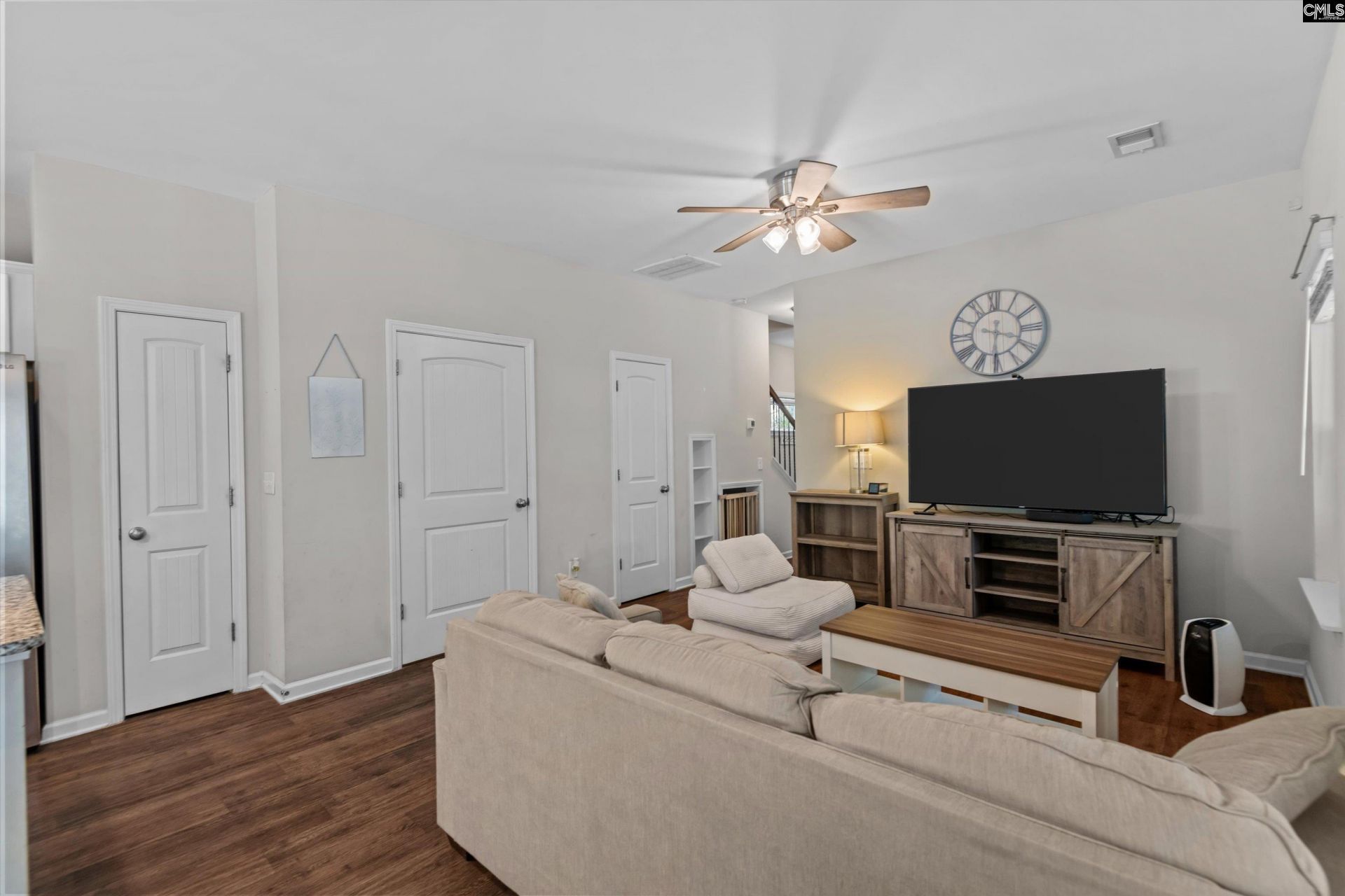 600 Newberry Drive  Photo 9