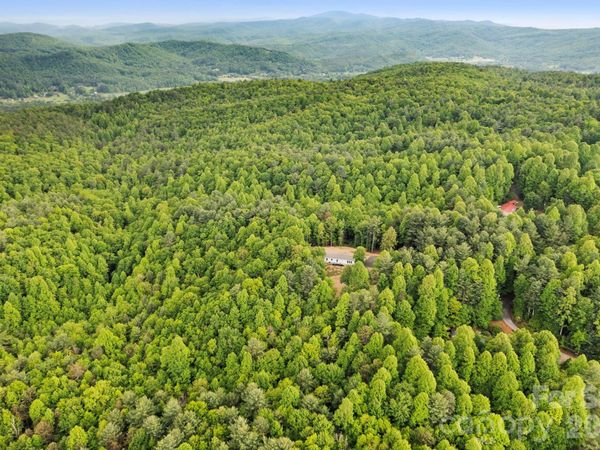 9999 Kira Lane , Hendersonville, NC 28739
