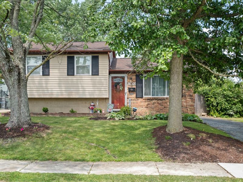 858 Upwoods Drive , Columbus, OH 43228 Photo 2