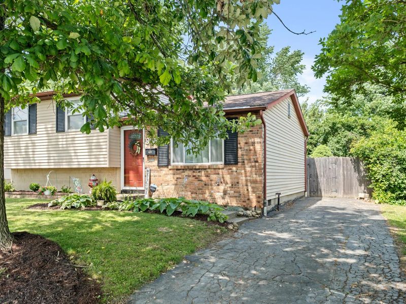 858 Upwoods Drive , Columbus, OH 43228 Photo 3