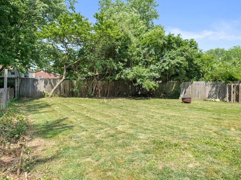 858 Upwoods Drive , Columbus, OH 43228 Photo 35