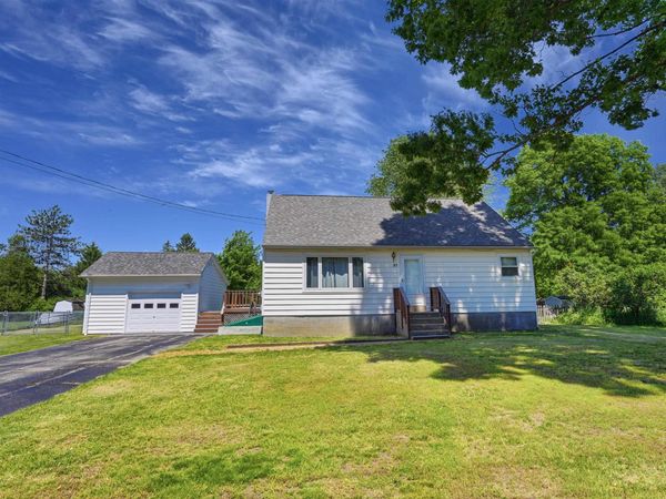 37 Sunset Drive, Colchester, VT 05446