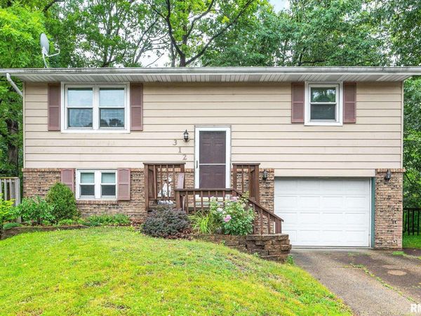 312 SEASON Drive, East Peoria, IL 61611