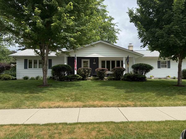 1004 Sunfield Street, Sun Prairie, WI 53590