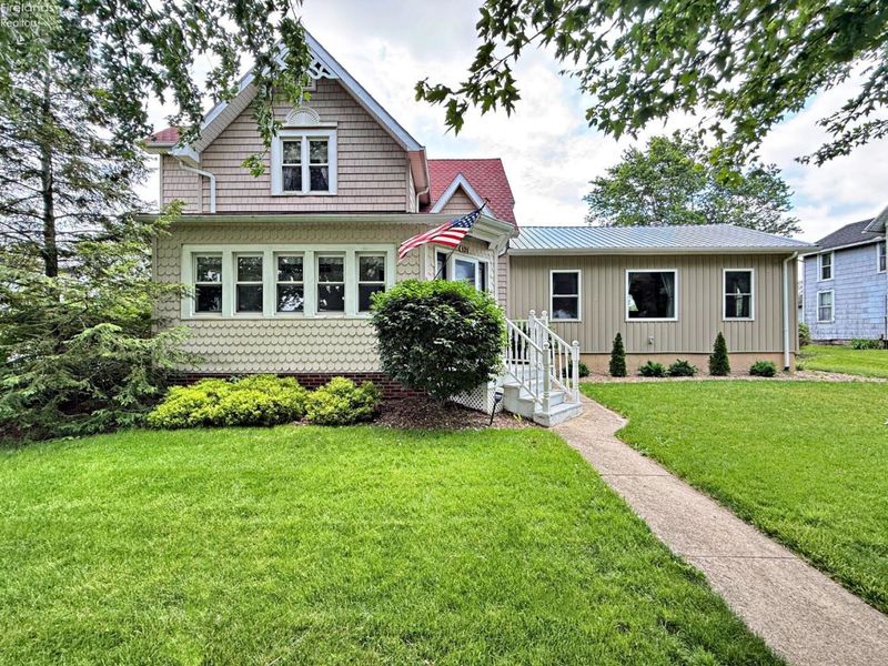 121 N Main Street, Attica, OH 44807 Photo 2