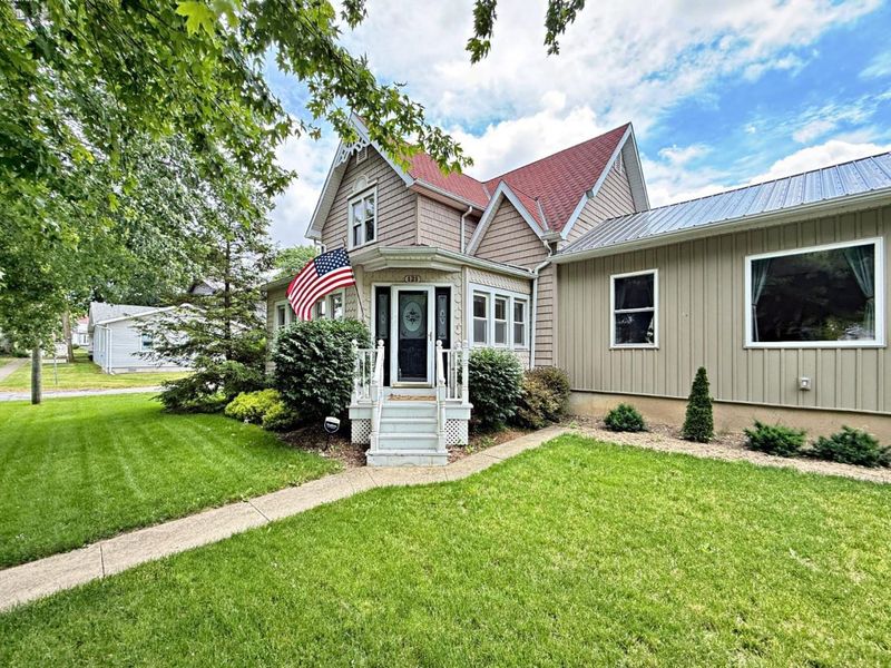 121 N Main Street, Attica, OH 44807 Photo 3