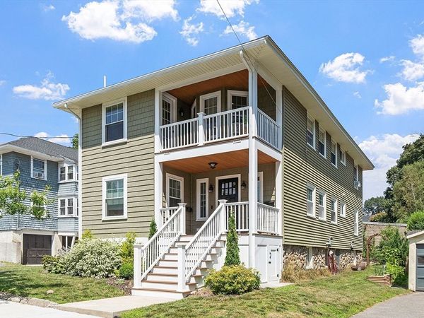 51 Gooch St, Melrose, MA 02176