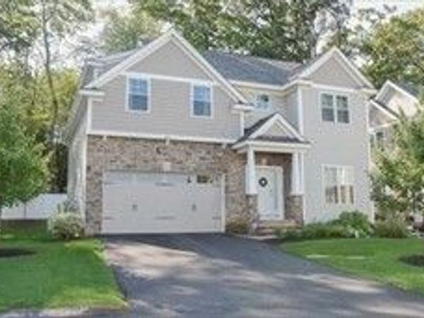33 Boardwalk Dr, Unit 33, Andover, MA 01810