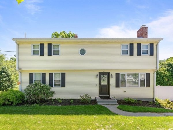 15 Old Farm Rd, Spencer, MA 01562