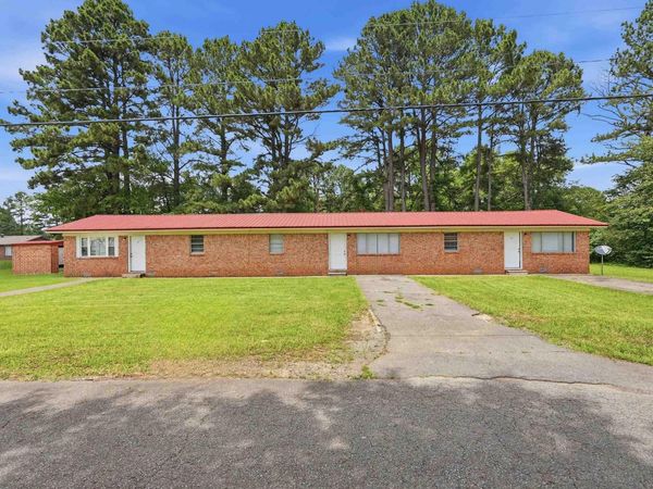 2114 keathley Drive , Conway, AR 72034