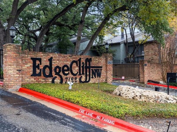 7122 Wood Hollow DR, Unit 8, Austin, TX 78731