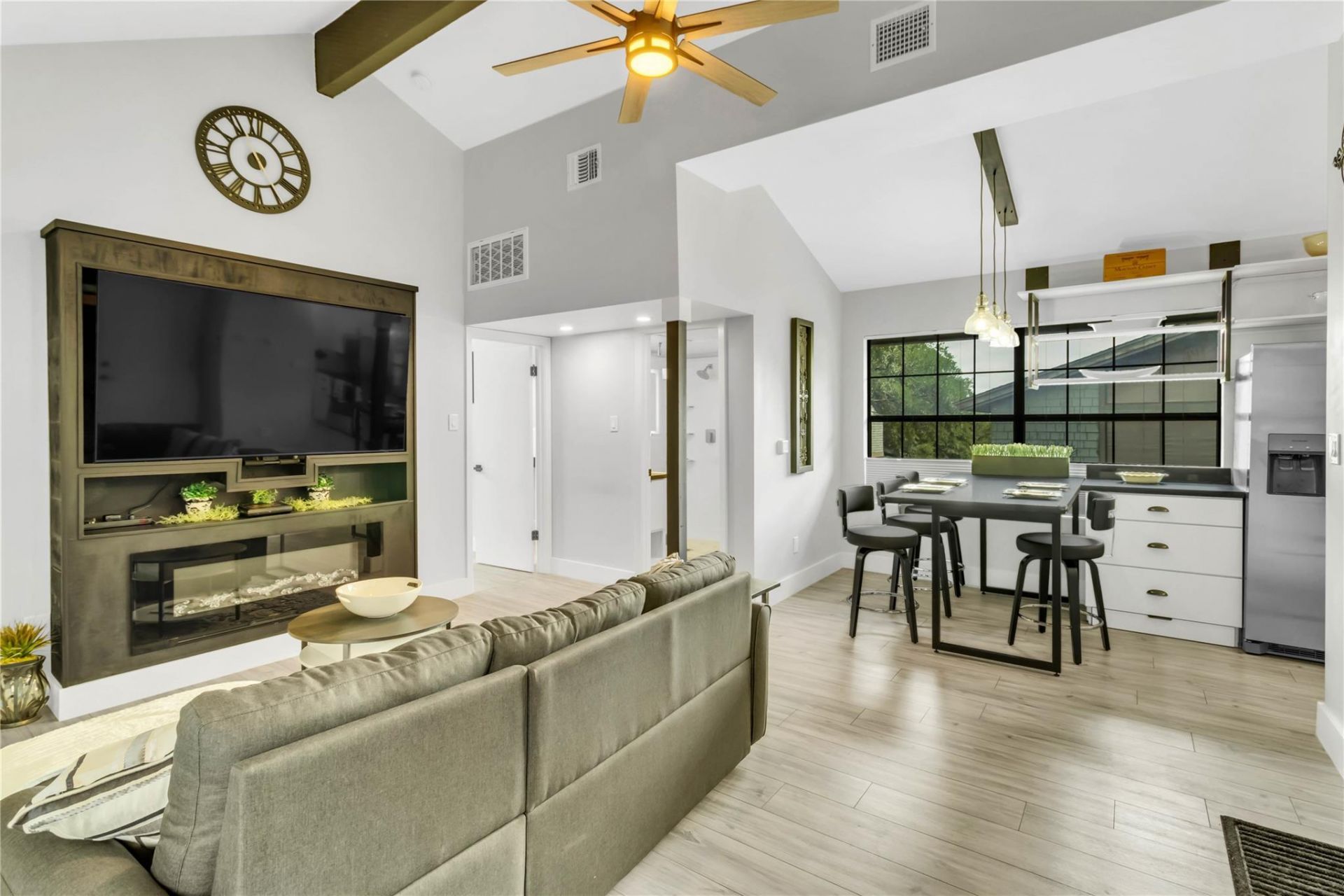 7122 Wood Hollow Dr, Unit 8, Austin, TX 78731 Main Photo