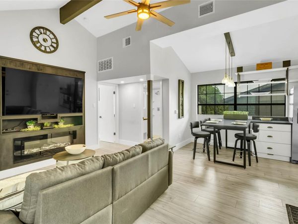 7122 Wood Hollow DR, Unit 8, Austin, TX 78731
