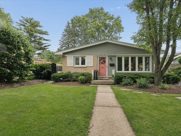 314 Drake Street , Libertyville, IL 60048
