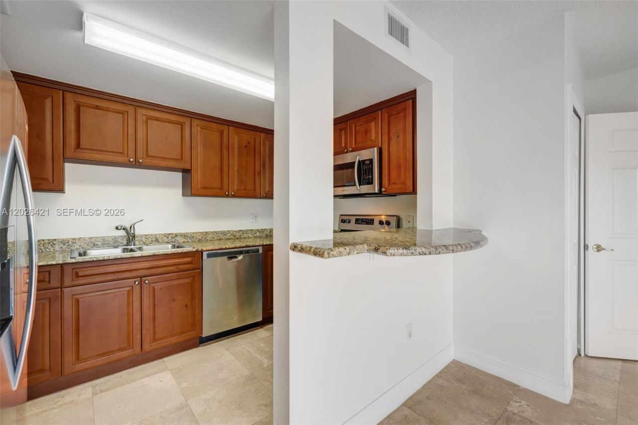101 Sidonia Ave , Unit 404, Coral Gables, FL 33134 Photo