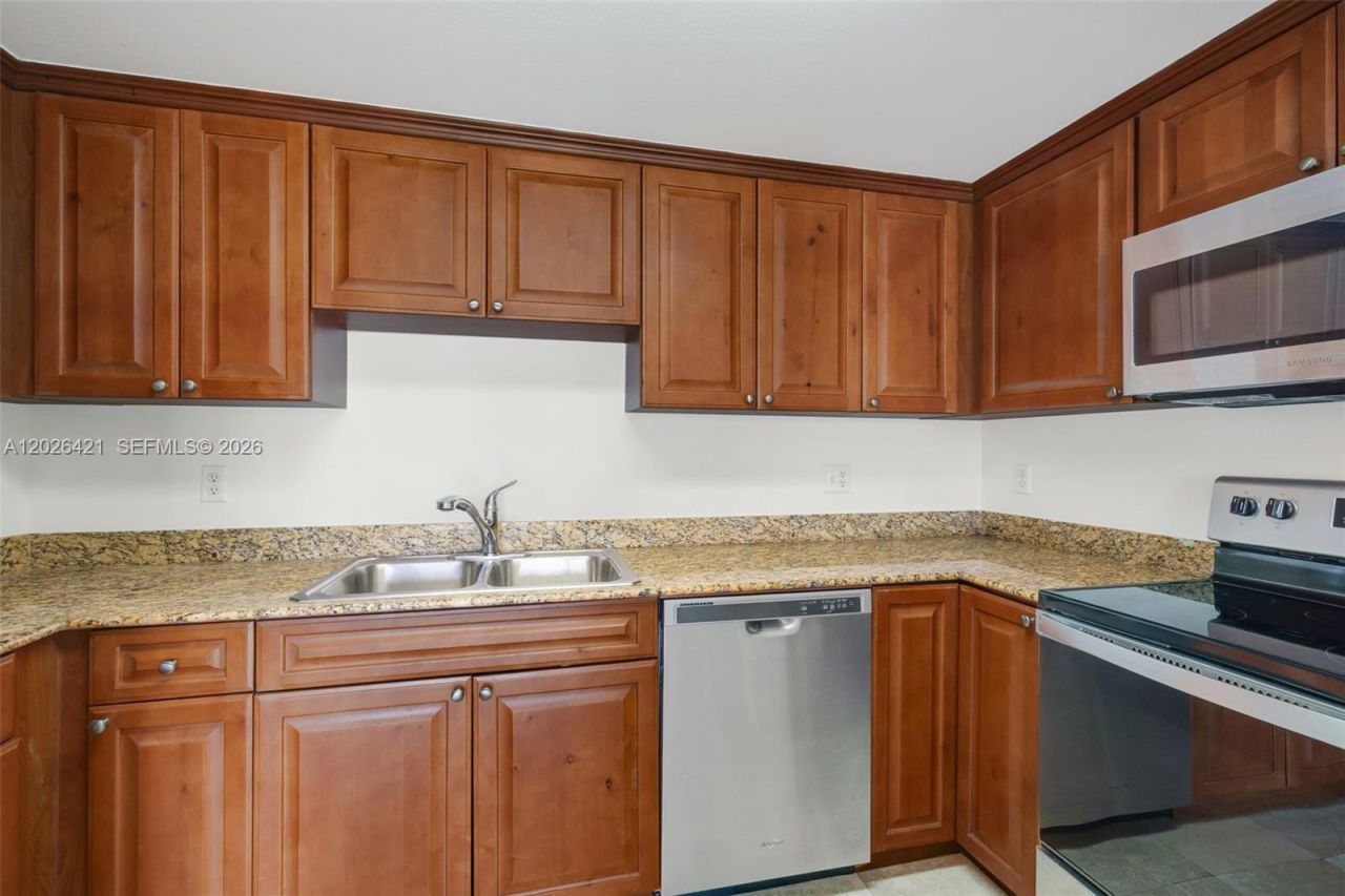 101 Sidonia Ave , Unit 404, Coral Gables, FL 33134 Photo
