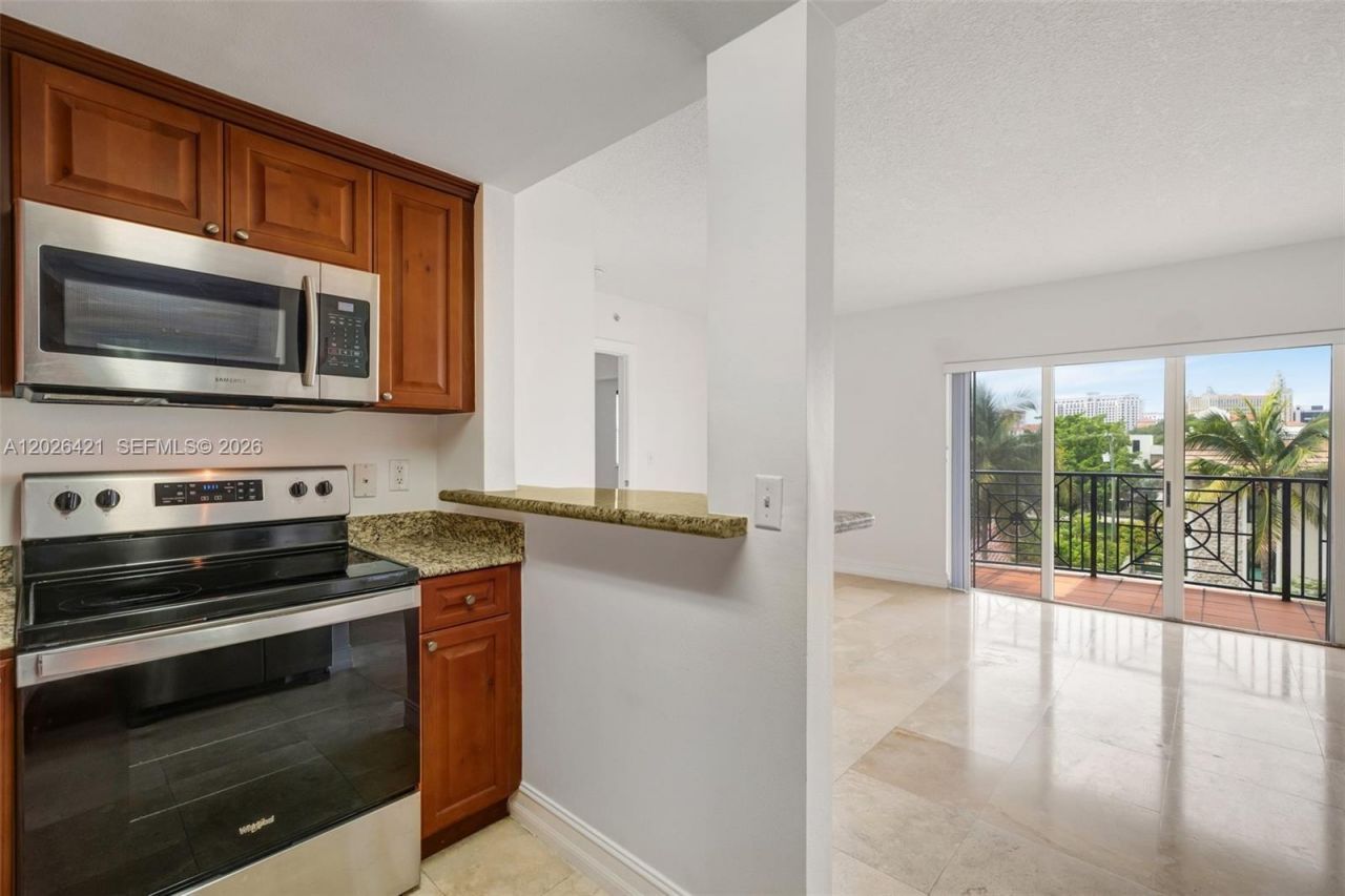 101 Sidonia Ave , Unit 404, Coral Gables, FL 33134 Photo