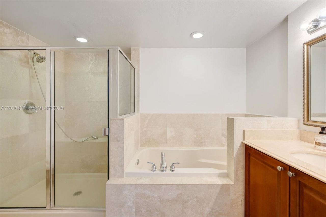 101 Sidonia Ave , Unit 404, Coral Gables, FL 33134 Photo