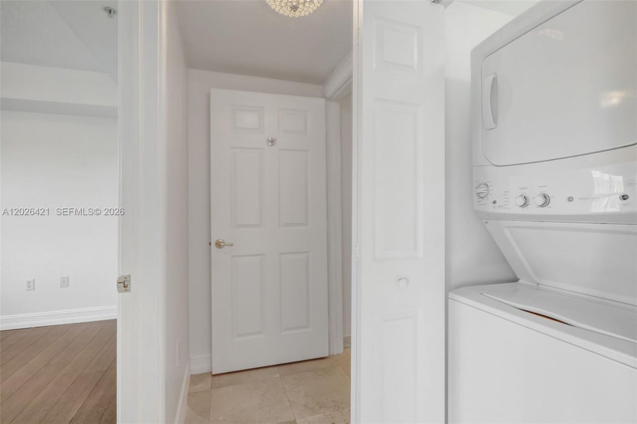 101 Sidonia Ave , Unit 404, Coral Gables, FL 33134 Photo