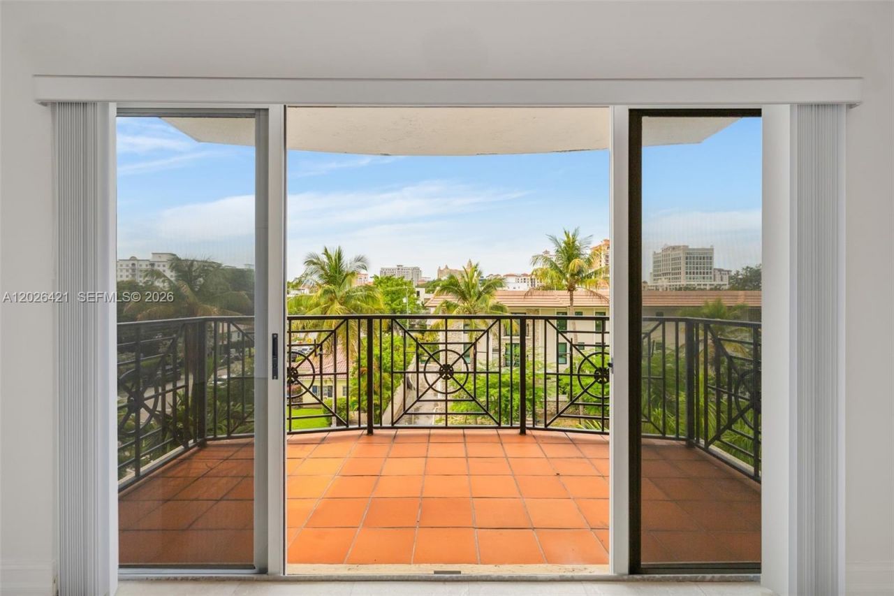 101 Sidonia Ave , Unit 404, Coral Gables, FL 33134 Photo
