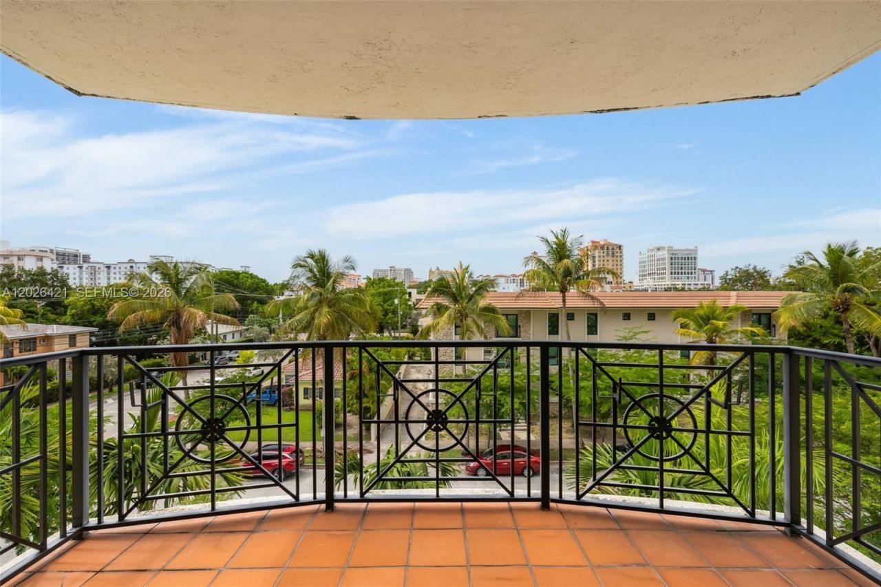 101 Sidonia Ave , Unit 404, Coral Gables, FL 33134 Photo