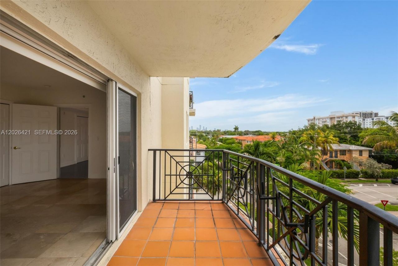 101 Sidonia Ave , Unit 404, Coral Gables, FL 33134 Photo
