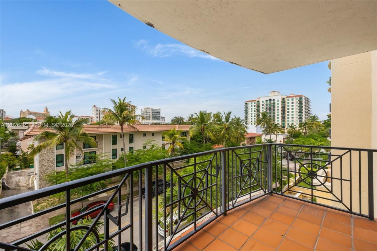 101 Sidonia Ave , Unit 404, Coral Gables, FL 33134 Photo
