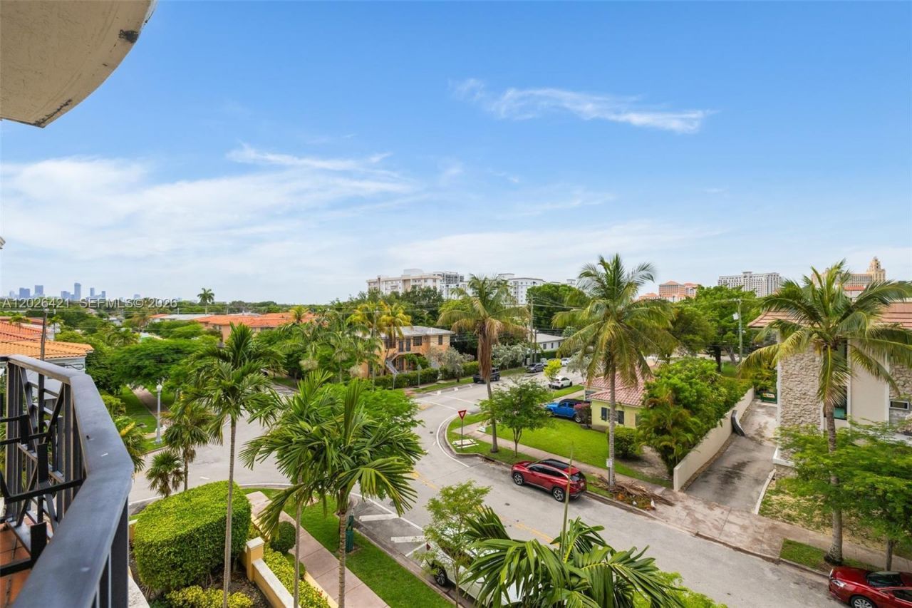 101 Sidonia Ave , Unit 404, Coral Gables, FL 33134 Photo
