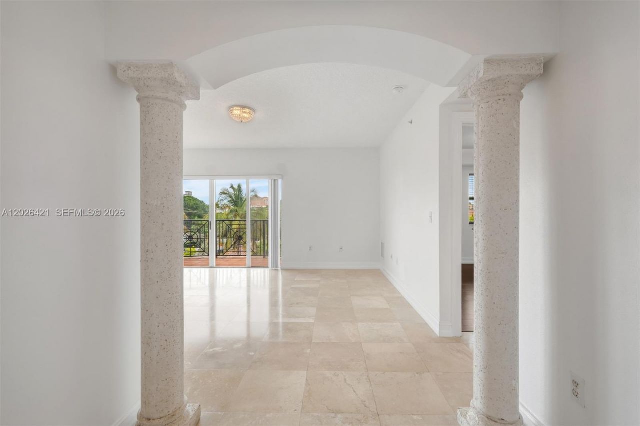 101 Sidonia Ave , Unit 404, Coral Gables, FL 33134 Photo