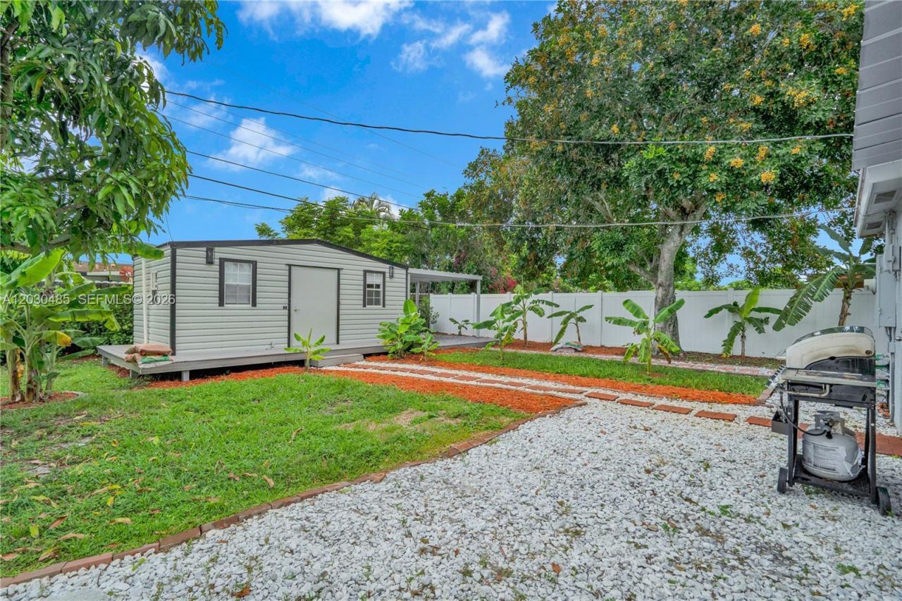 7220 Arthur St , Hollywood, FL 33024 Photo