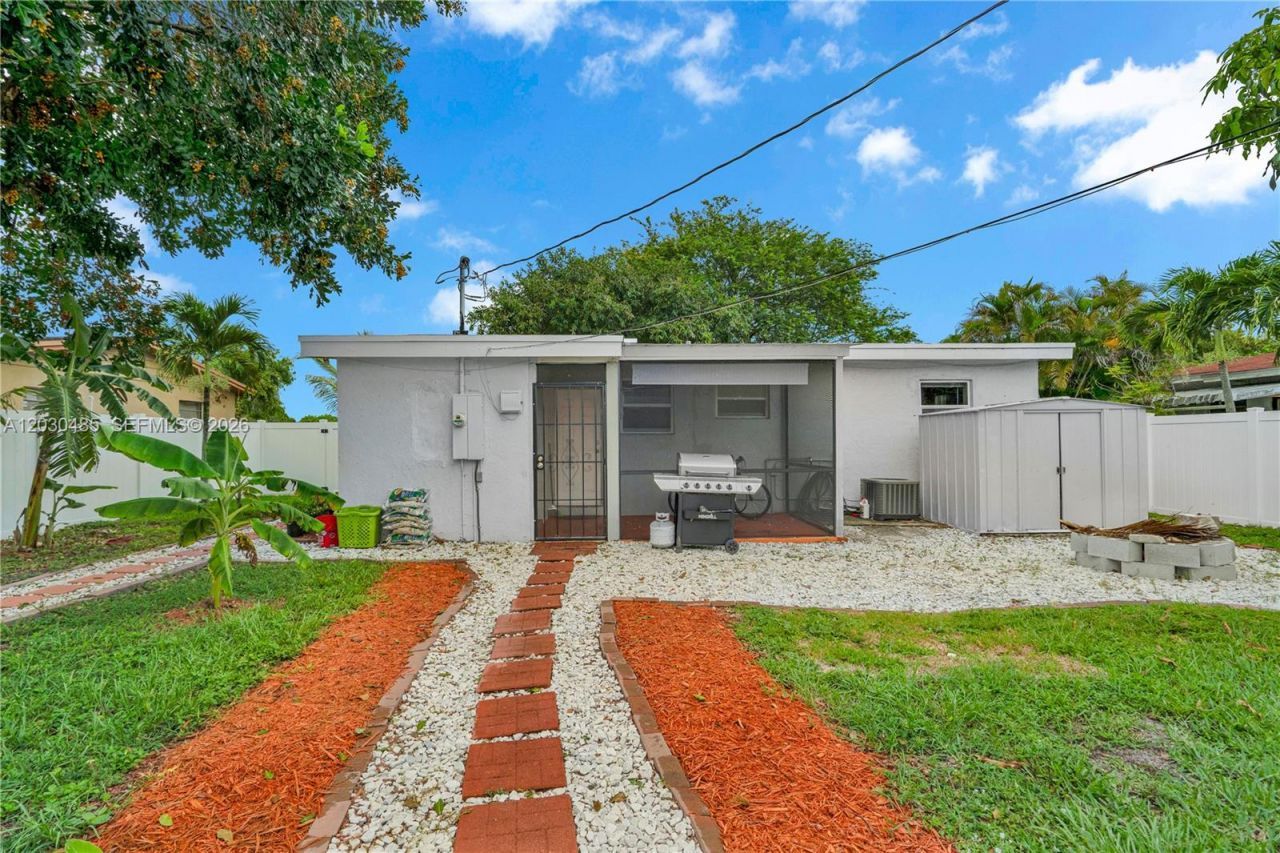 7220 Arthur St , Hollywood, FL 33024 Photo
