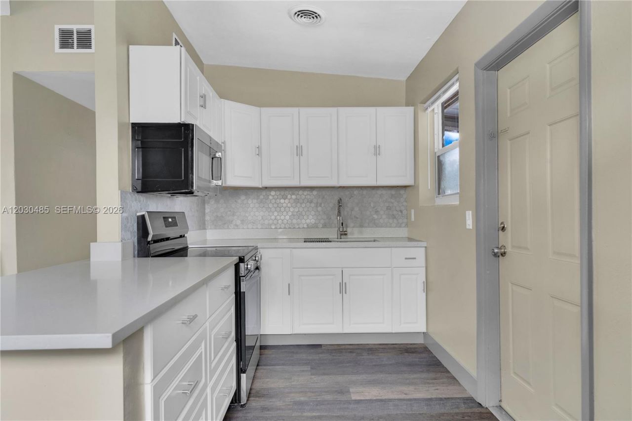 7220 Arthur St , Hollywood, FL 33024 Photo