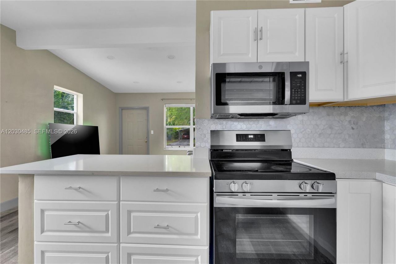 7220 Arthur St , Hollywood, FL 33024 Photo