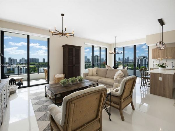 2960 NE 207th St , Unit 10, Aventura, FL 33180
