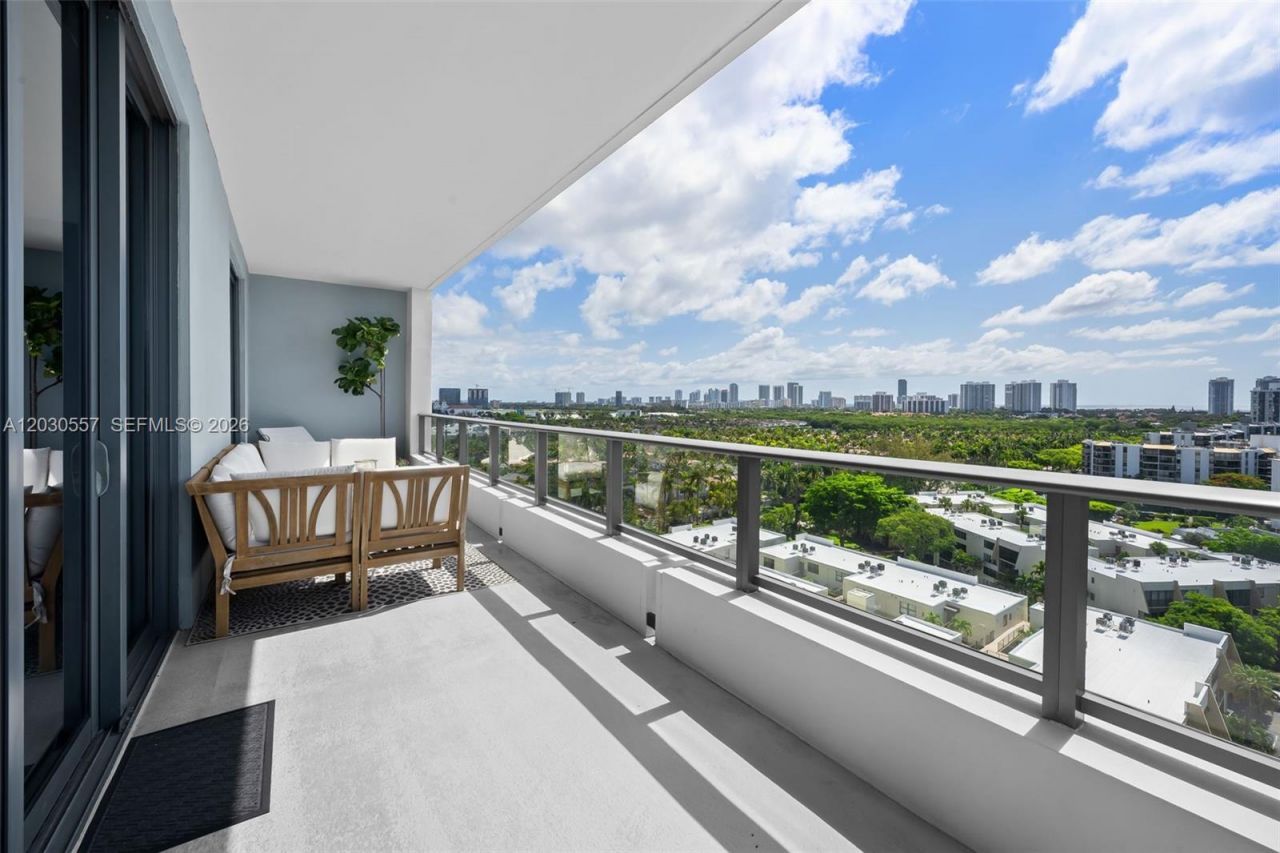 2960 NE 207th St , Unit 10, Aventura, FL 33180 Photo