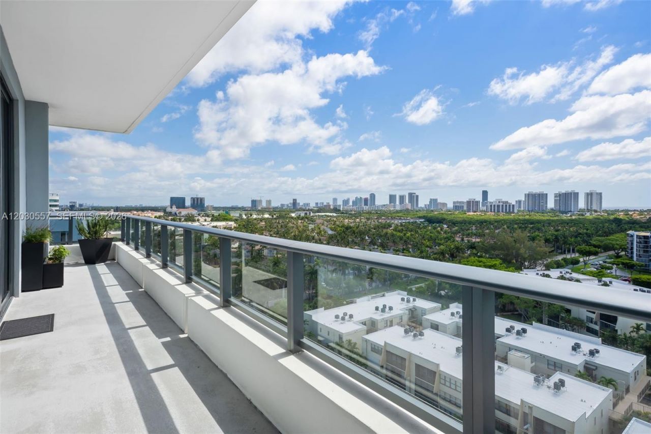 2960 NE 207th St , Unit 10, Aventura, FL 33180 Photo