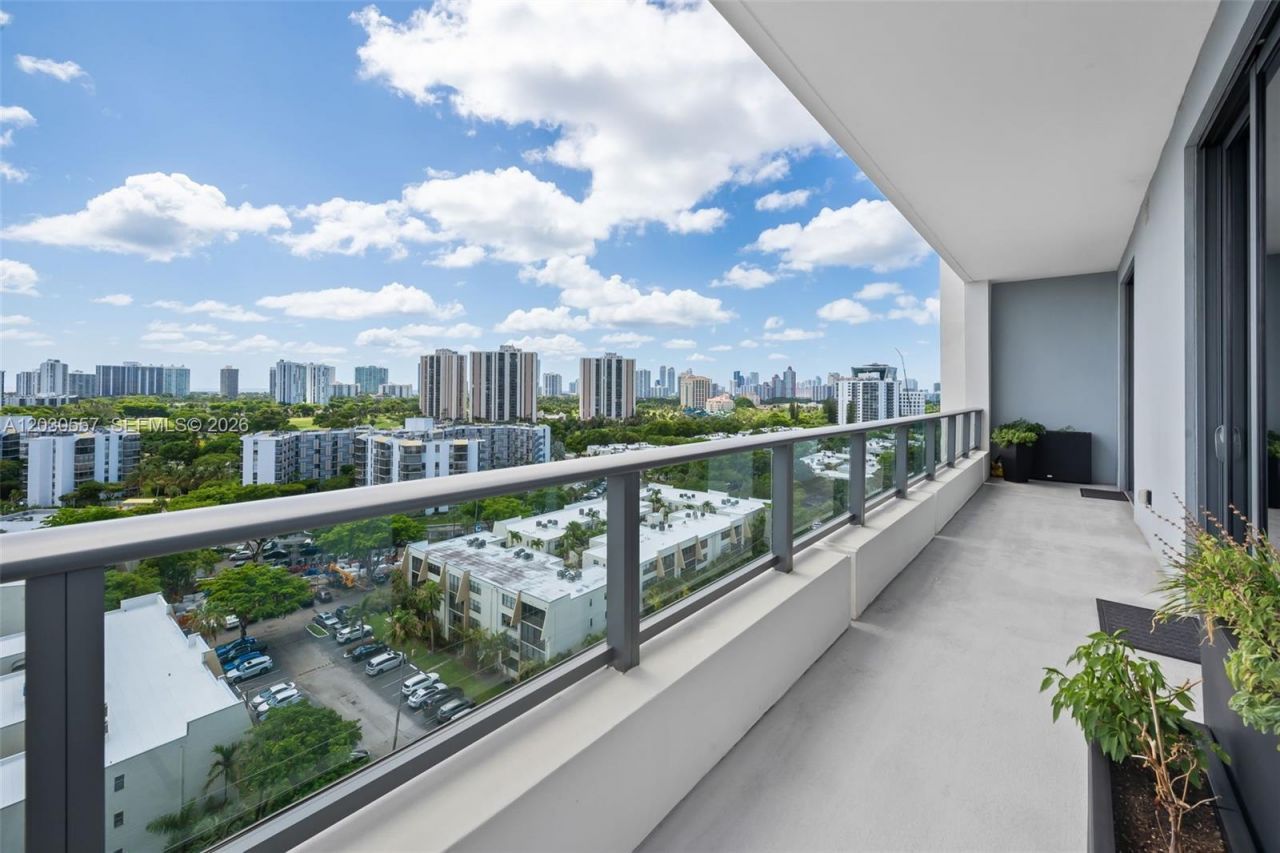 2960 NE 207th St , Unit 10, Aventura, FL 33180 Photo