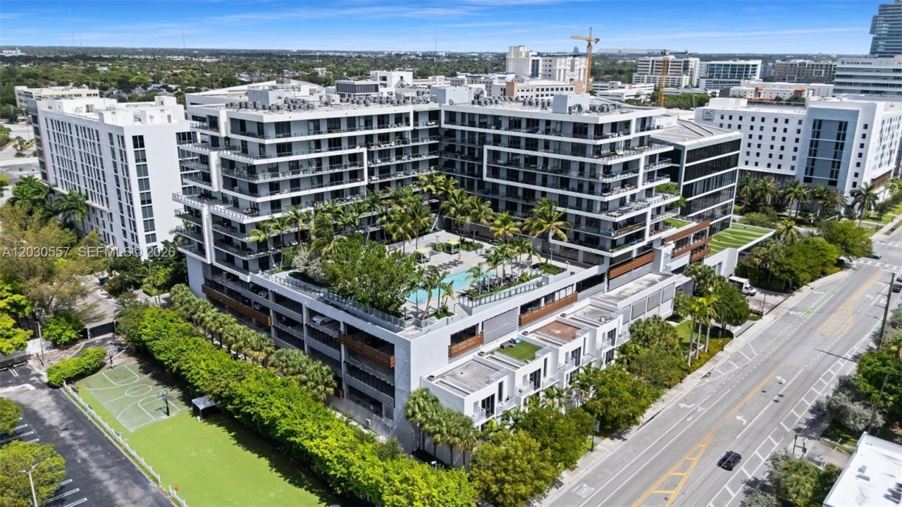 2960 NE 207th St , Unit 10, Aventura, FL 33180 Photo