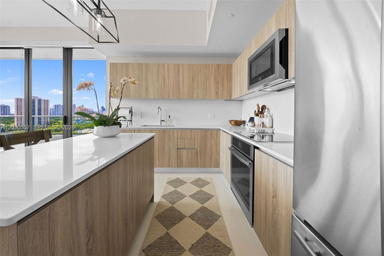 2960 NE 207th St , Unit 10, Aventura, FL 33180 Photo
