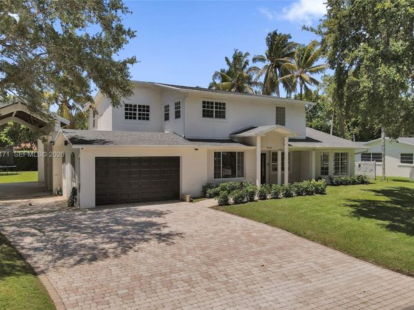 8320 SW 161st St, Palmetto Bay, FL 33157