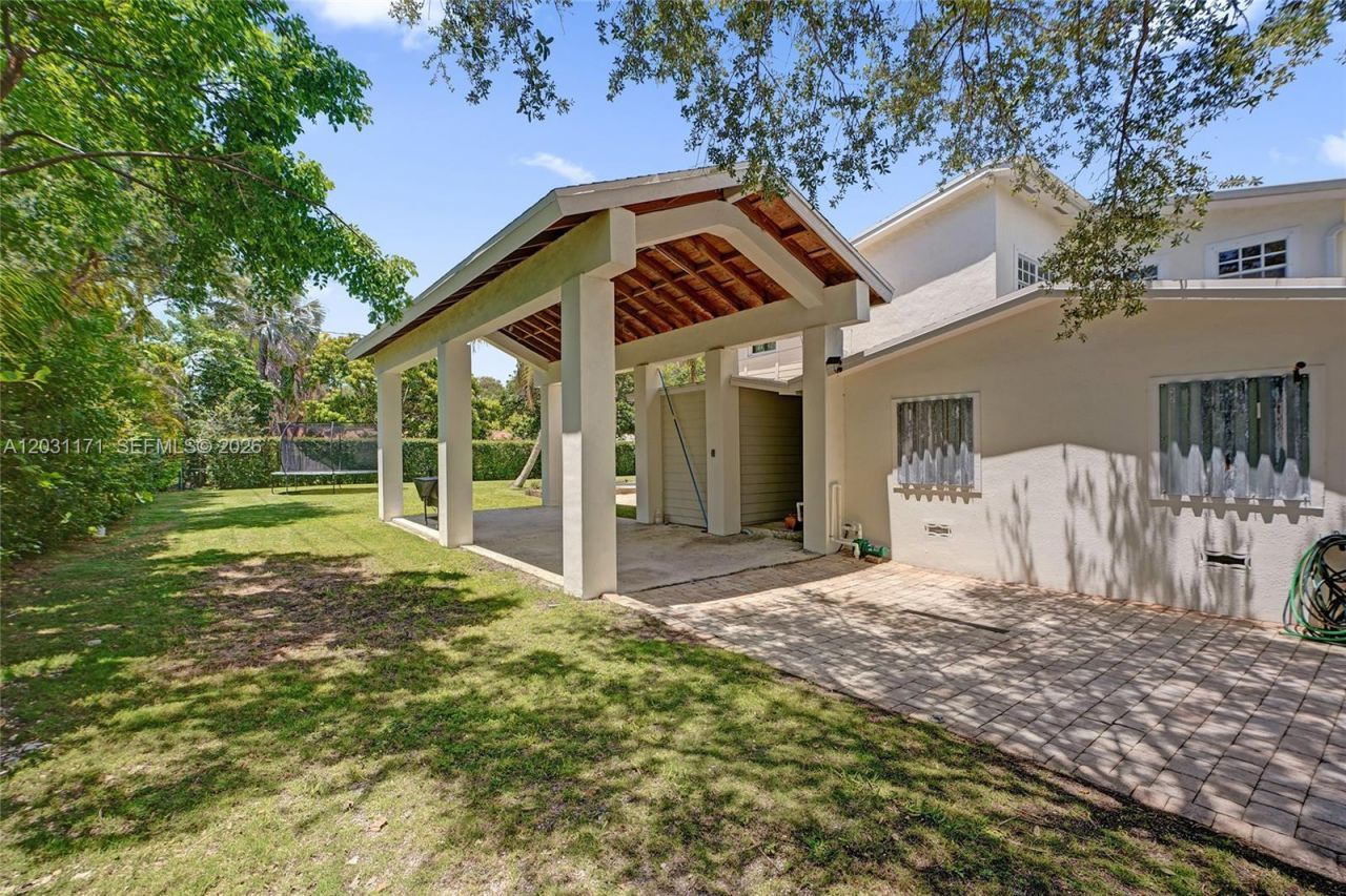 8320 SW 161st St, Palmetto Bay, FL 33157 Photo