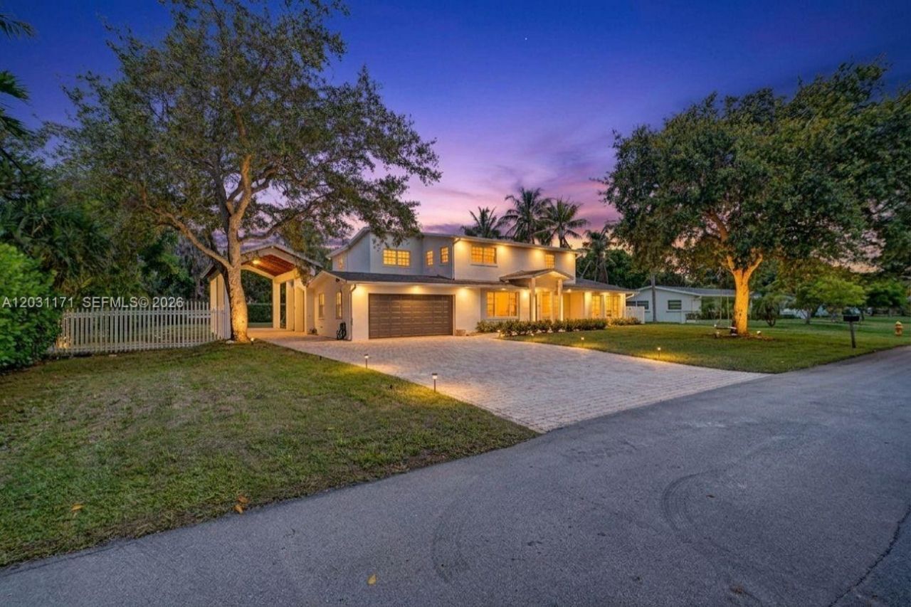 8320 SW 161st St, Palmetto Bay, FL 33157 Photo