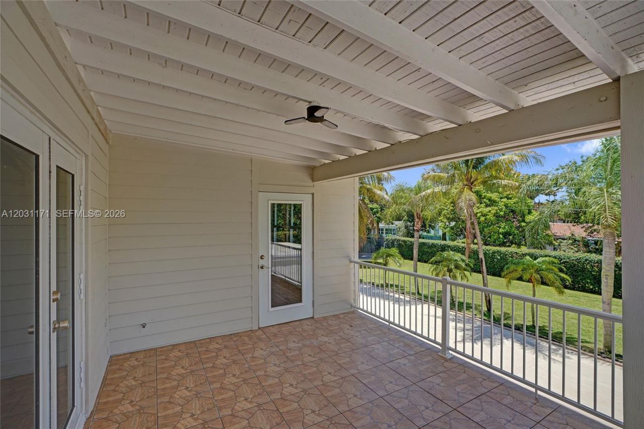 8320 SW 161st St, Palmetto Bay, FL 33157 Photo